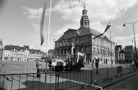 Morgen komt in Maastricht Europese Raad bijeen, Stadhuis waar conferentie gehoud, Bestanddeelnr 931-3854 photo