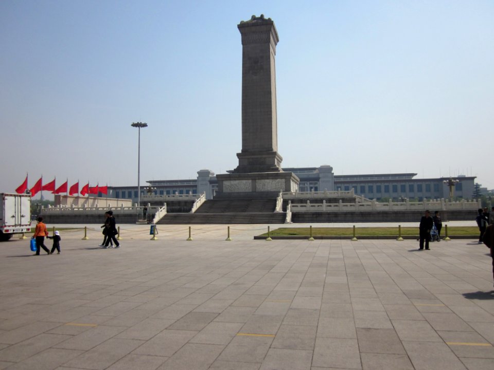 Monument to the People's Heroes in Beijing, 18 April 2011