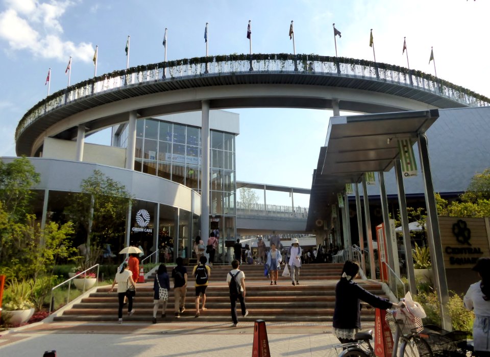 Morinomiya Q's MALL BASE (1)