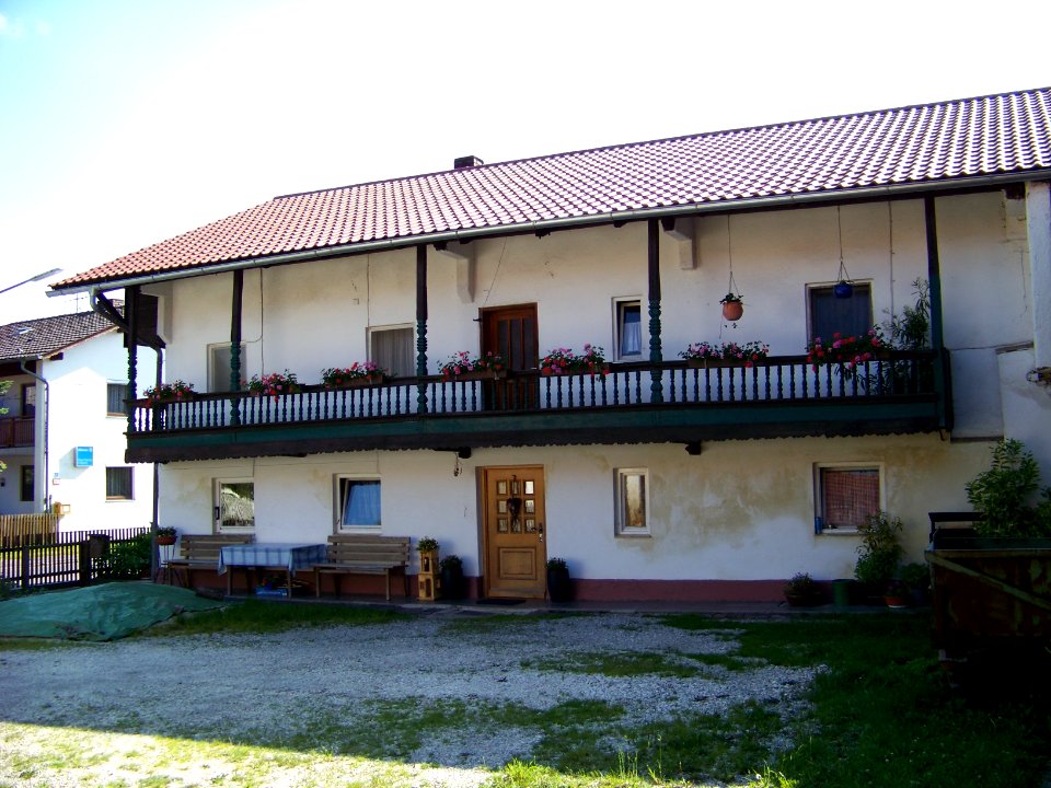 Moosthenning-Rimbach-Wenger-Straße-4