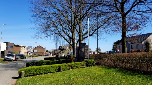 Mopertingen-Tankmonument (12)