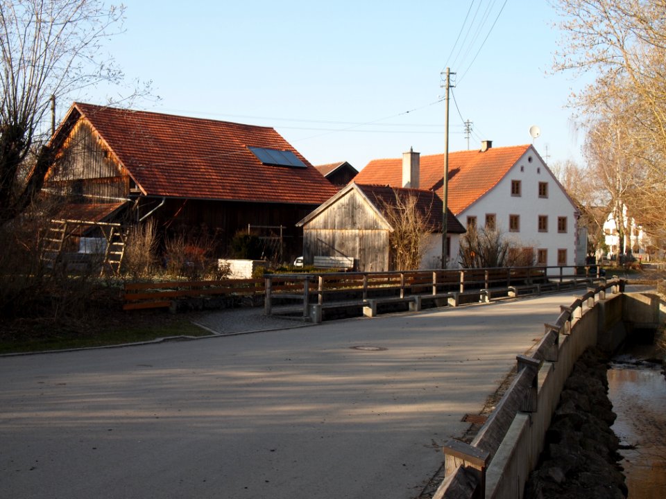 Moosstrasse 8 (Erpfting)