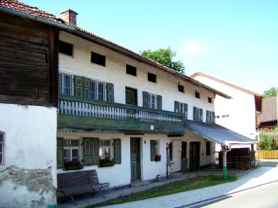 Moosthenning-Dingolfinger-Straße-8