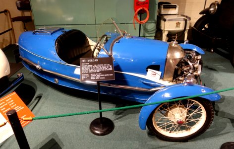 Morgan Super Sports 3-wheeler, 1931, made by the Morgan Motor Co., Malvern, England, 35 HP, 2 cylinder, gasoline engine - Luray Caverns Car and Carriage Museum - Luray, Virginia - DSC01314