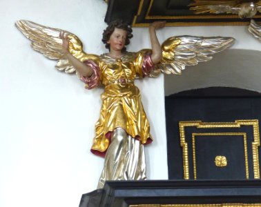 Moosbach Pfarrkirche - Kanzel 3 Engel