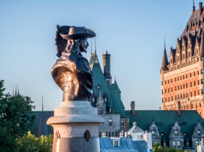Monument en l’honneur de Pierre Dugua de Mons à Québec
