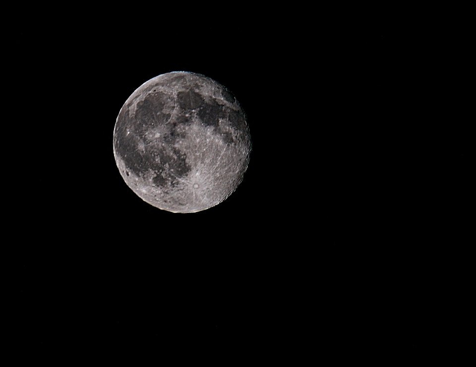 Moon Shot (215814853)