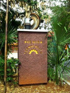 Monumento de la Avenida Tecnológico, Mérida, Yucatán (01)
