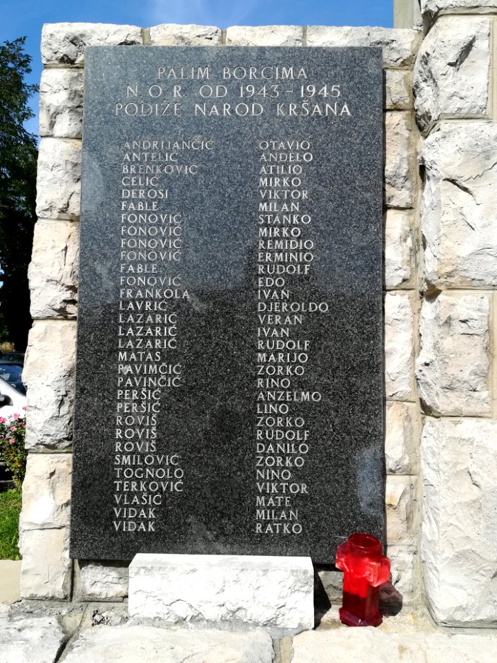 Monumento caduti - Kršan 04