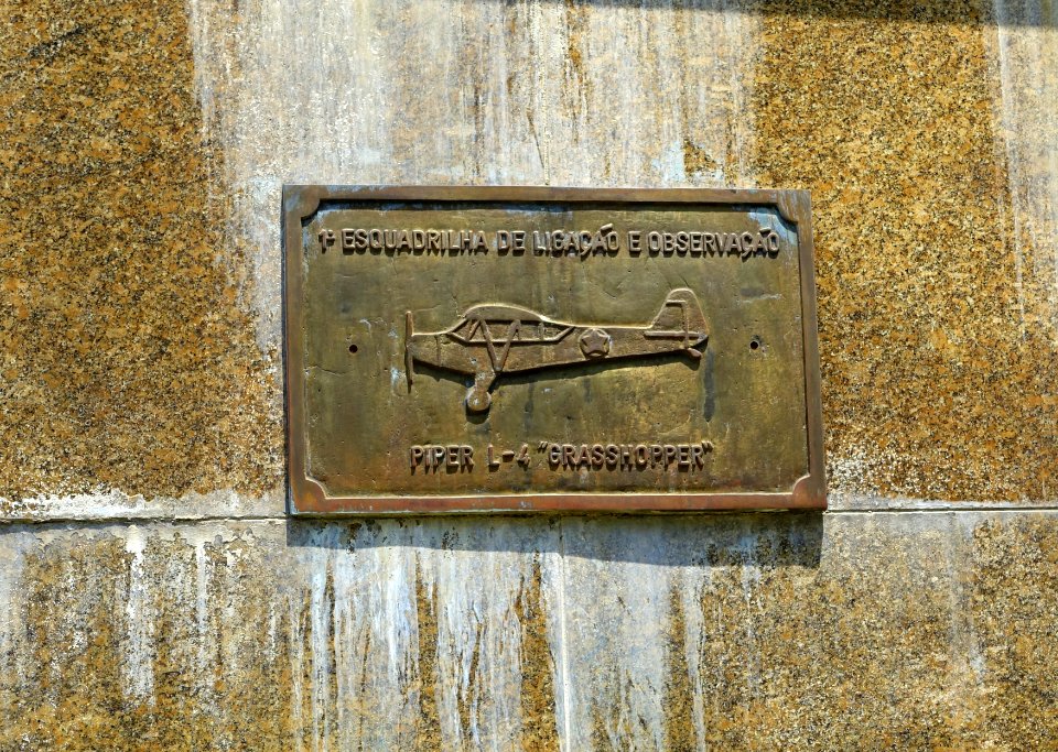 Monumento aos Veteranos da Força Aérea Brasileira na Campanha da Itália - Ibirapuera Park - Sao Paulo, Brazil - DSC07525
