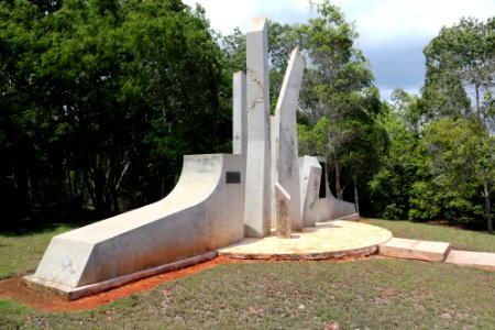 Monument Gramna expediton - 02