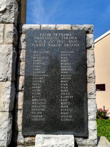 Monumento caduti - Kršan 05