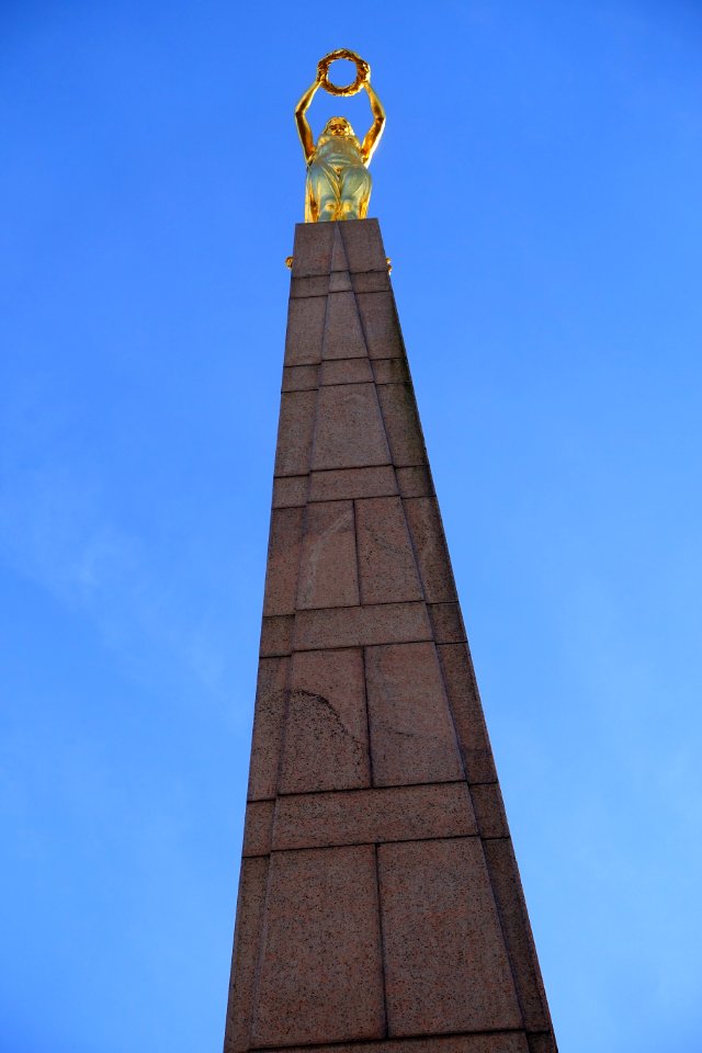 Monument du souvenir Gëlle Fra - Luxembourg City - DSC06101