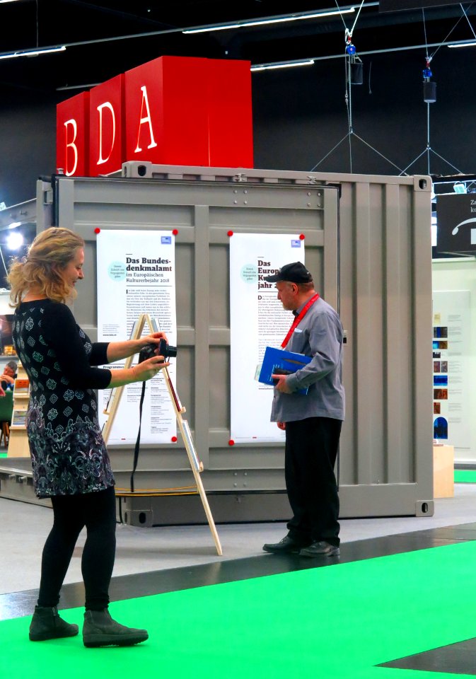 Monumento Stand BDA