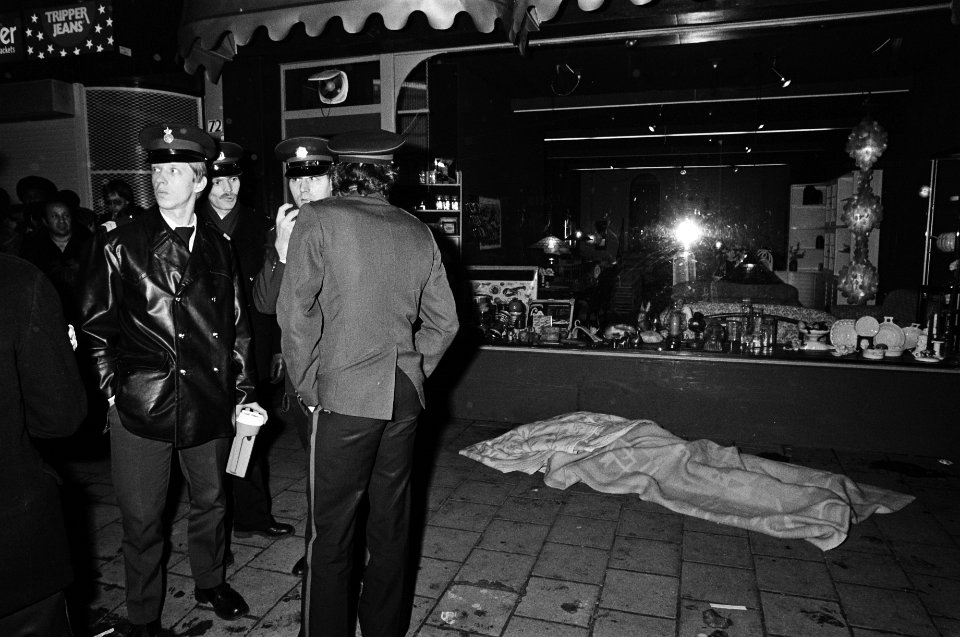 Moord in de Amsterdamse Pijp slachtoffer onder deken, Bestanddeelnr 930-6095