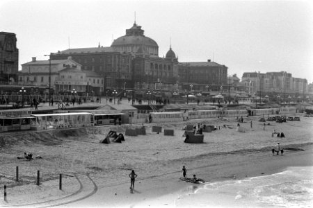 Mooi weer in Scheveningen, Kurhaus, Bestanddeelnr 926-3729