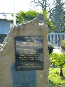 Monument aux morts d'Aussevielle vue 2
