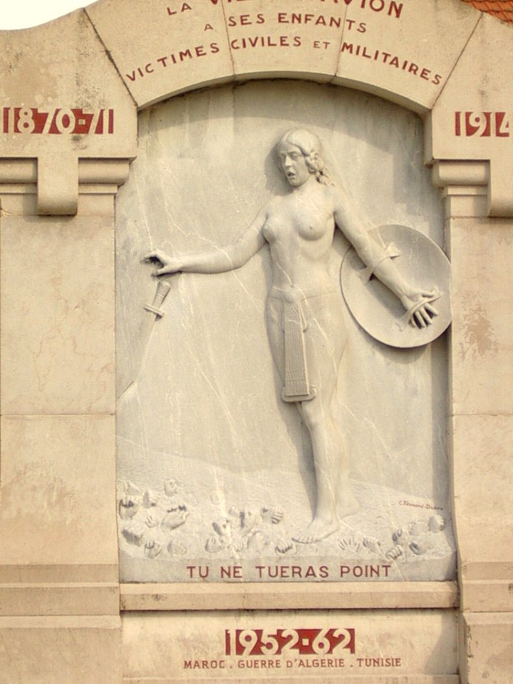 Monumentauxmortsavion02