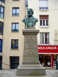 Monument au Docteur Letourneur – Granville 01