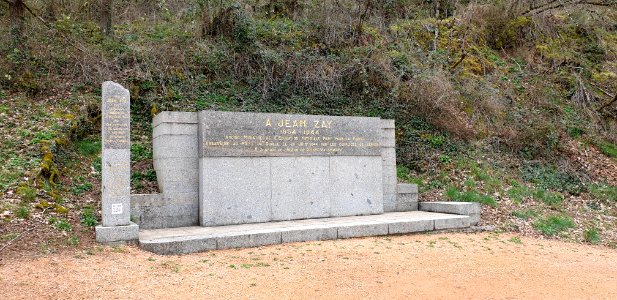 Monument à Jean Zay, Cusset