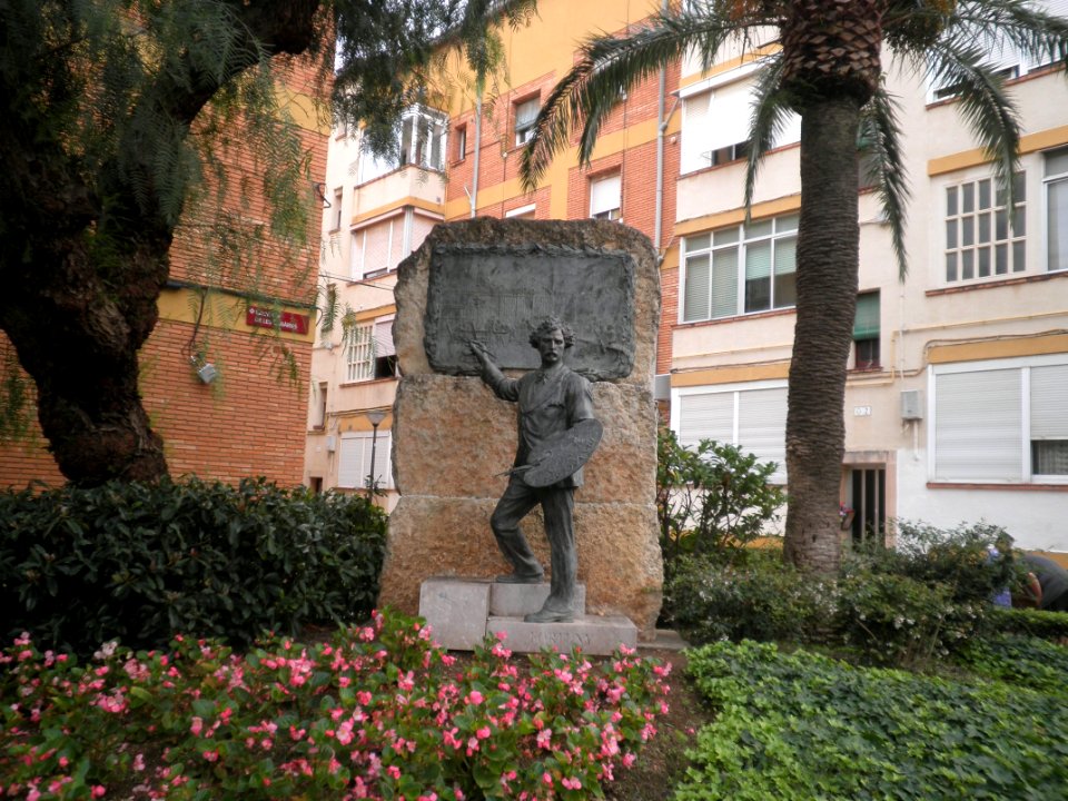 Monument a Fortuny1