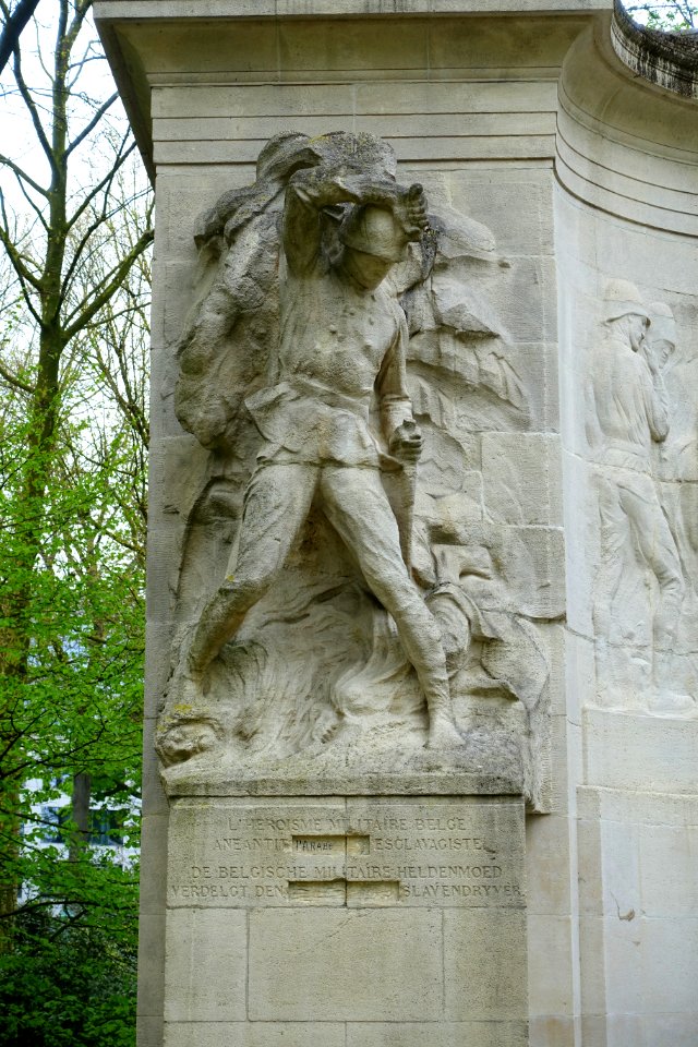 Monument aux pionniers belges au Congo - Cinquantenaire - Brussels, Belgium - DSC08455