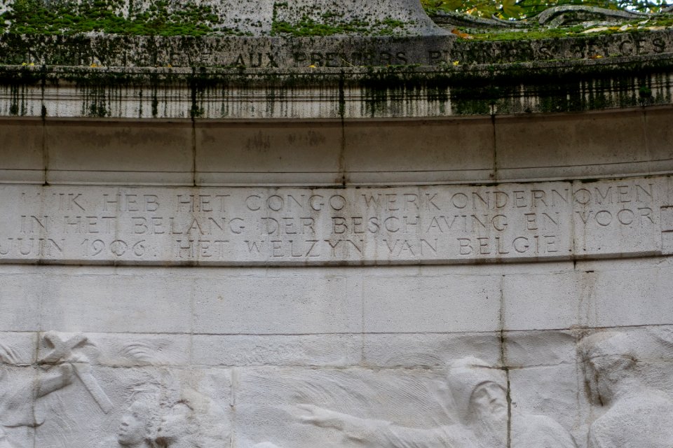 Monument aux pionniers belges au Congo ----