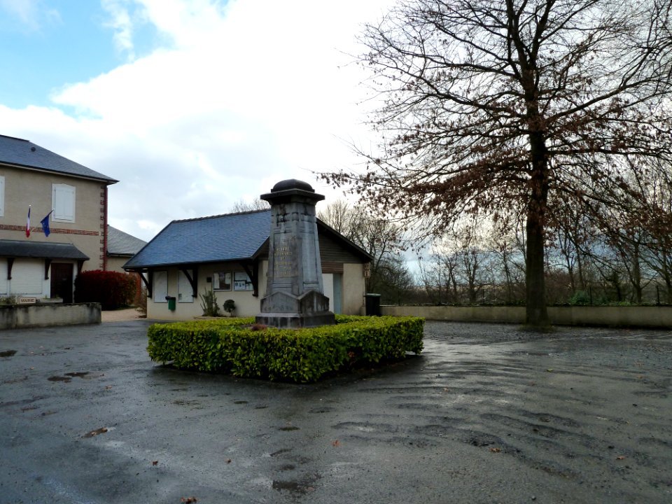 Monument aux morts de Serres-Morlaàs