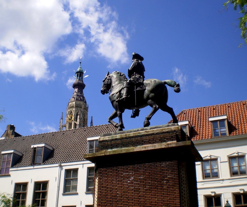 Monument Willem III en Grote Kerk, Breda