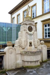 Monument Michel Rodange - Luxembourg City - DSC06149