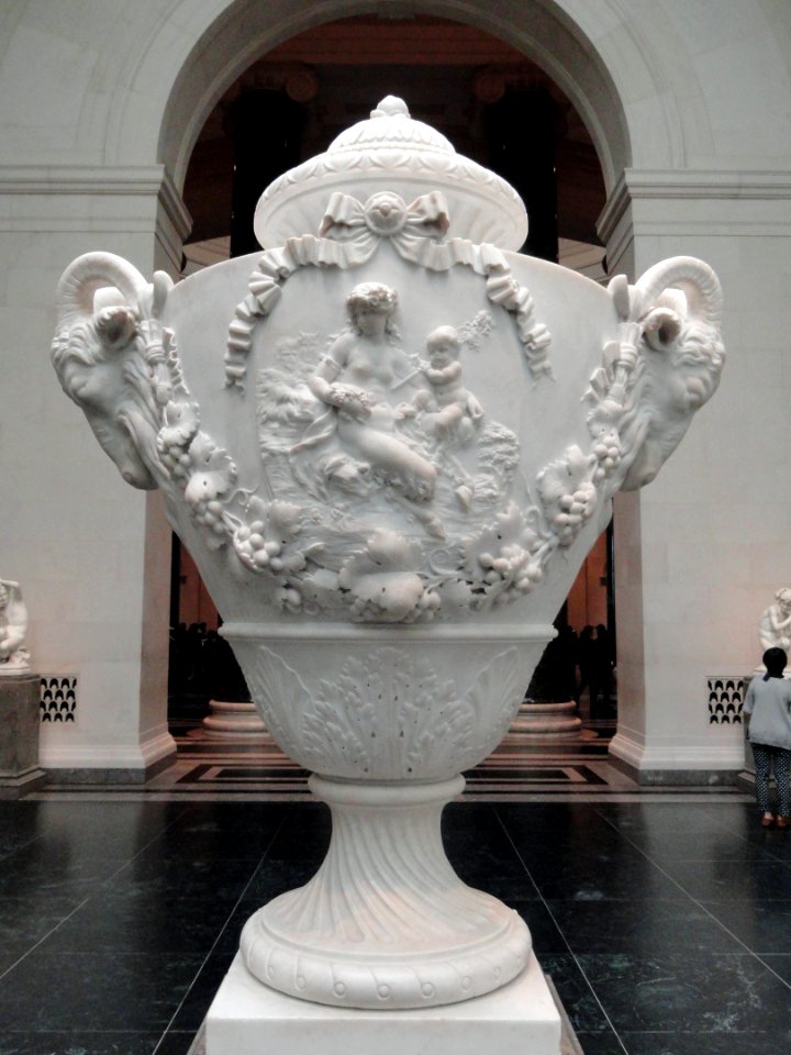Monumental Urn by Claude Michel, called Clodion, 1782, marble, view 2 - National Gallery of Art, Washington - DSC08967