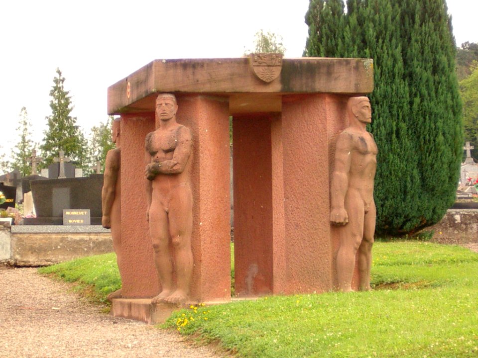 Monument Luxeuil les Bains02