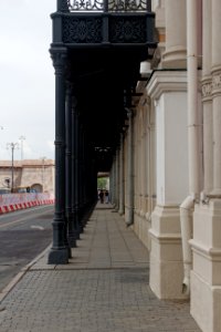 Moscow, iron arcade of the Kororevskoye Podvorye building 01