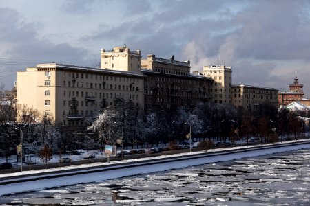 Moscow, Kosmodamianskaya Embankment 32-34, February 2013 03