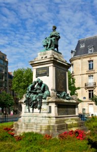 Monument Alexandre Dumas père Gustave Doré 1
