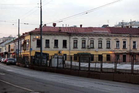 Moscow, Khokhlovskaya Square underground construction