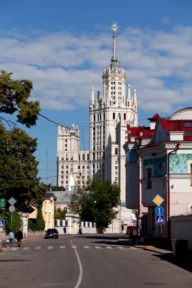 Moscow, Goncharnaya 15 July 2012 01
