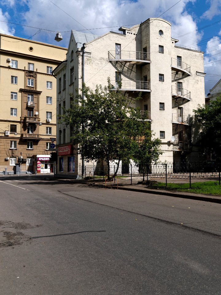 Moscow, Gilyarovskogo 78 (Mira 79,77C1) Aug 2009 03