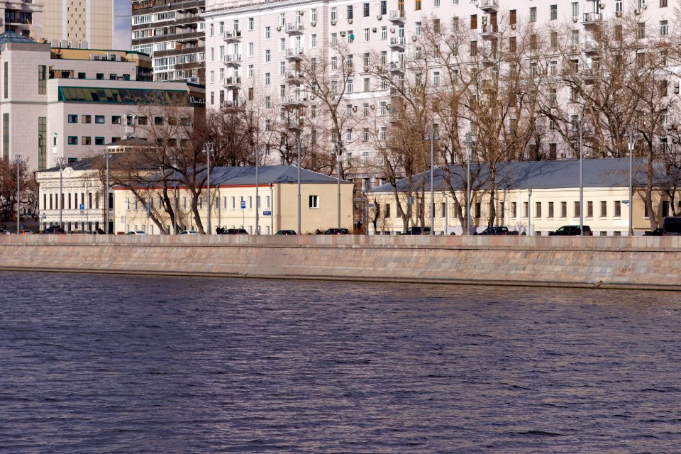 Moscow, Goncharnaya Embankment 1c2, 1c3, 3c1, March 2020 01