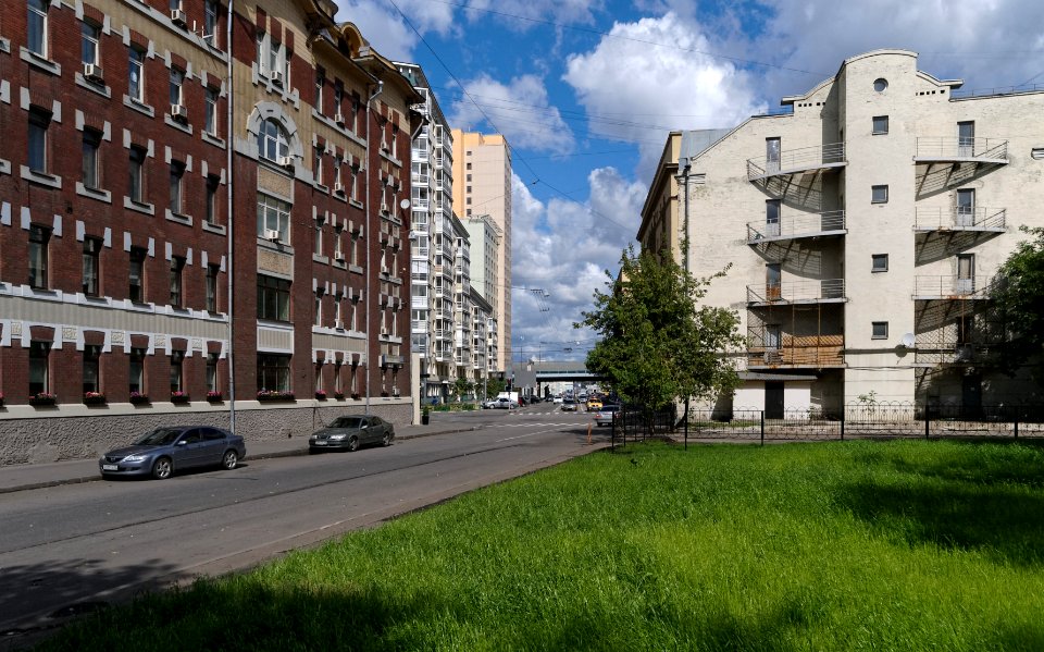 Moscow, Gilyarovskogo 65,78 (Mira 77C1) Aug 2009 01