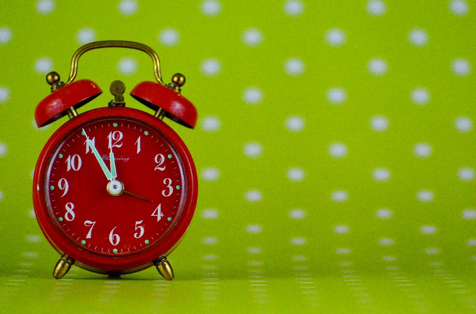 Clock ring the bell dial