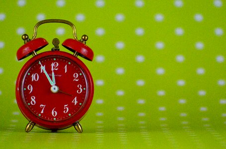 Clock ring the bell dial