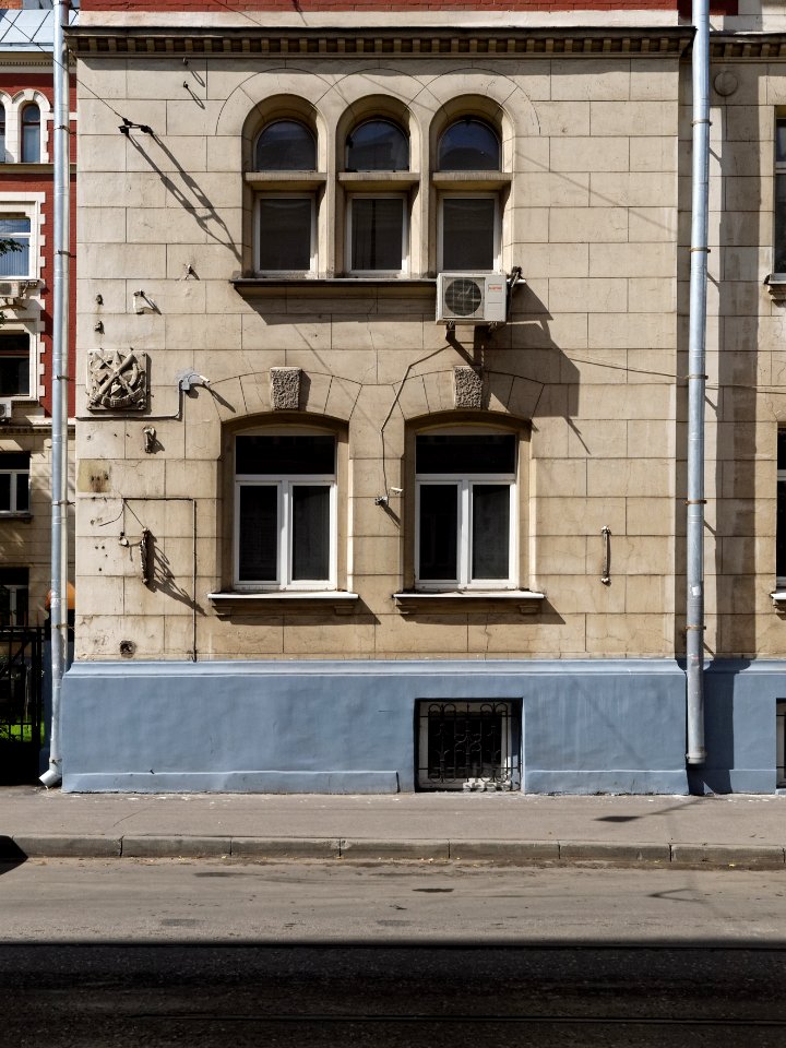 Moscow, Gilyarovskogo 57 detail Aug 2009 09 (DXO)