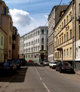 Moscow, Makarenko Street 5,9 2008.06.08 01