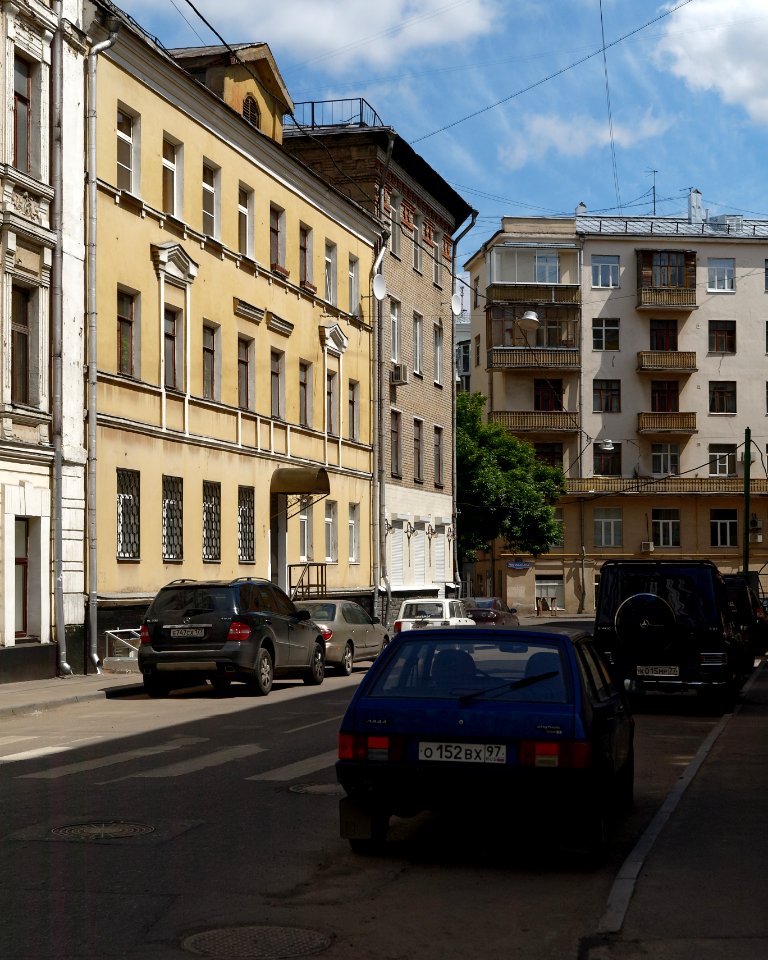 Moscow, Makarenko Street 9 2008.06.08 01