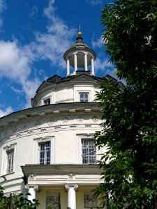 Moscow, Gilyarovskogo 35 Rotunda Aug 2009 02