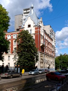 Moscow, Gilyarovskogo 57 Aug 2009 02