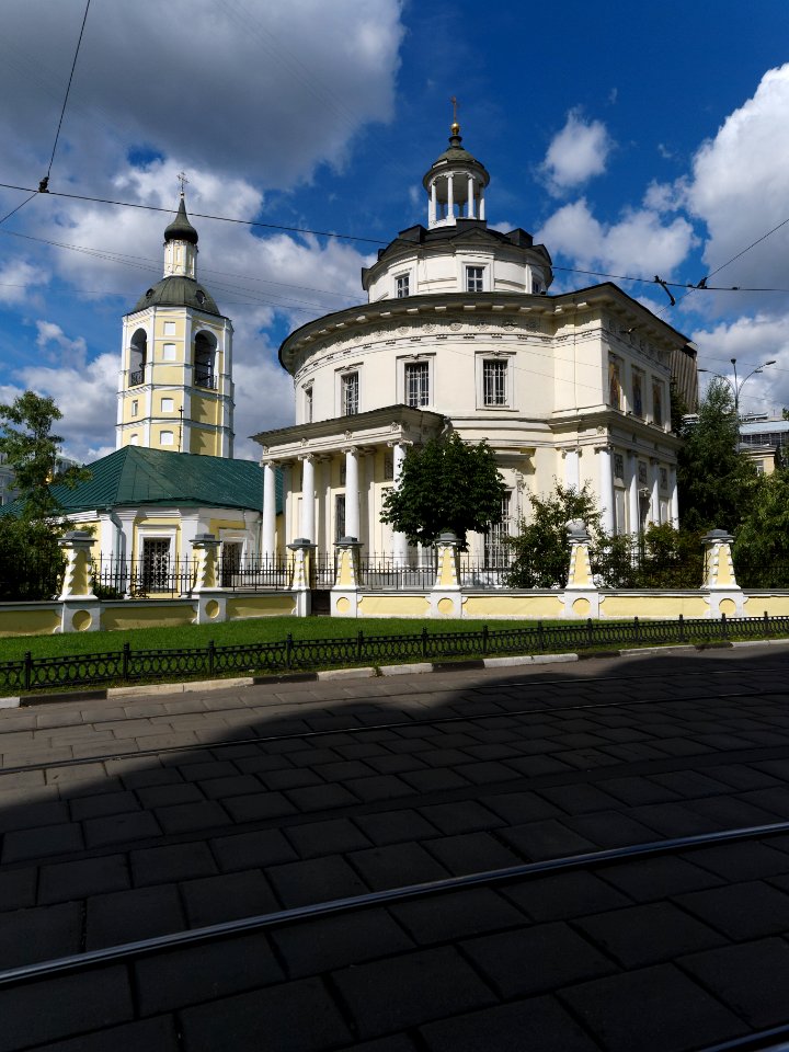 Moscow, Gilyarovskogo 35 Aug 2009 04