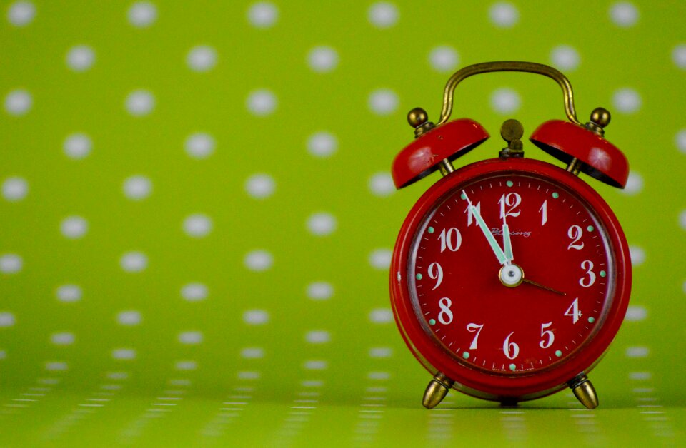 Clock ring the bell dial