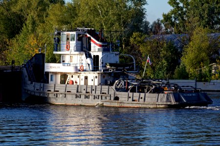 Moscow, B-28-5703 'Rechnoy 93' tug, August 2012 01